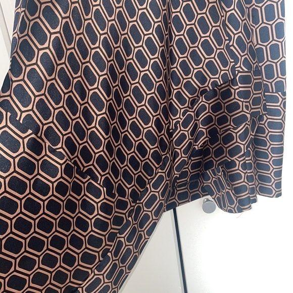 Wrap Midi Skirt​​​​ - Picture 3 of 5